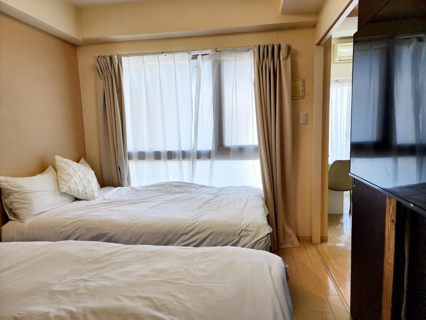 Apartemen Cocone House Twin Bedroom 2 Stops From Namba Station *